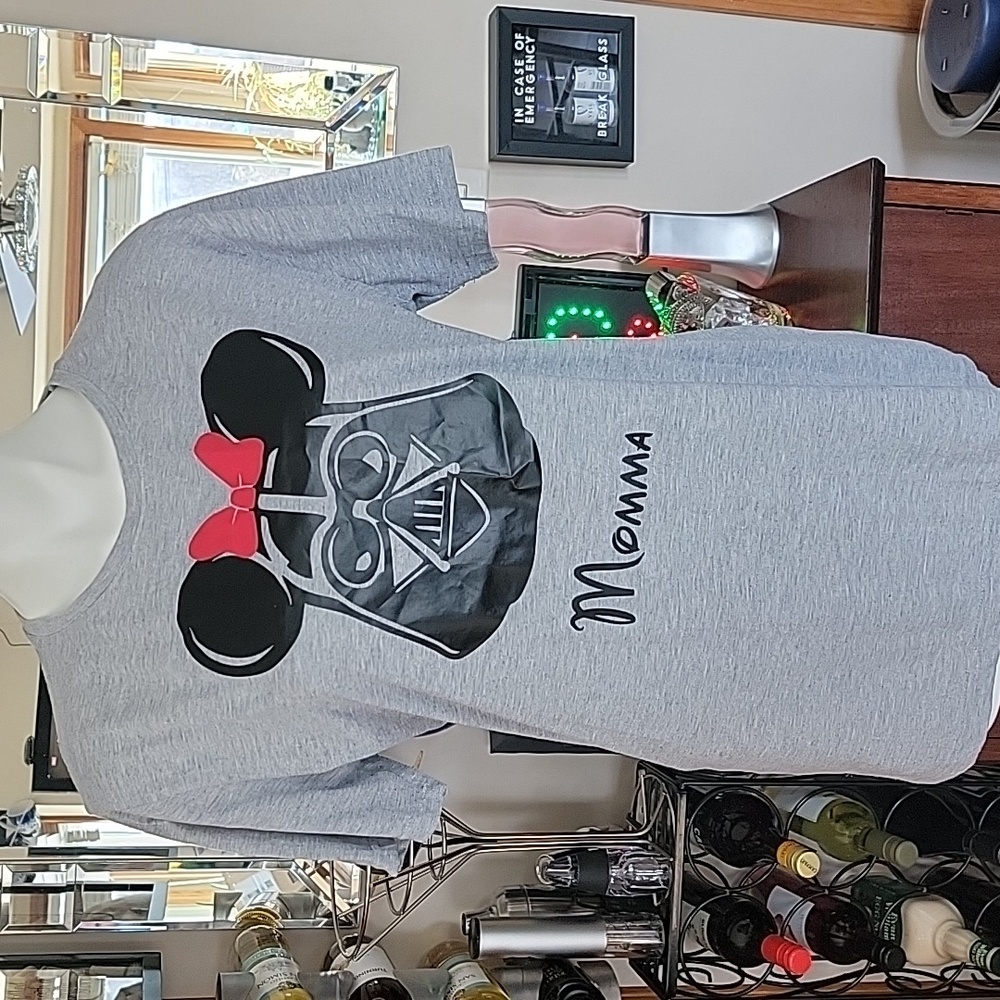 Calimero. Momma Darth... T shirt. Xxl